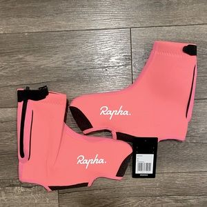 Men’s Rapha pink overshoes